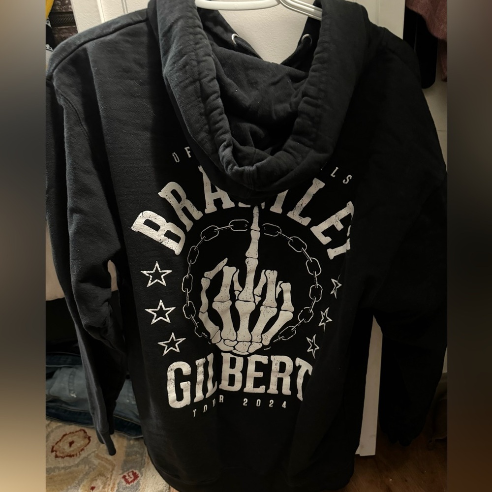 Brantley Gilbert tour sweatshirt.